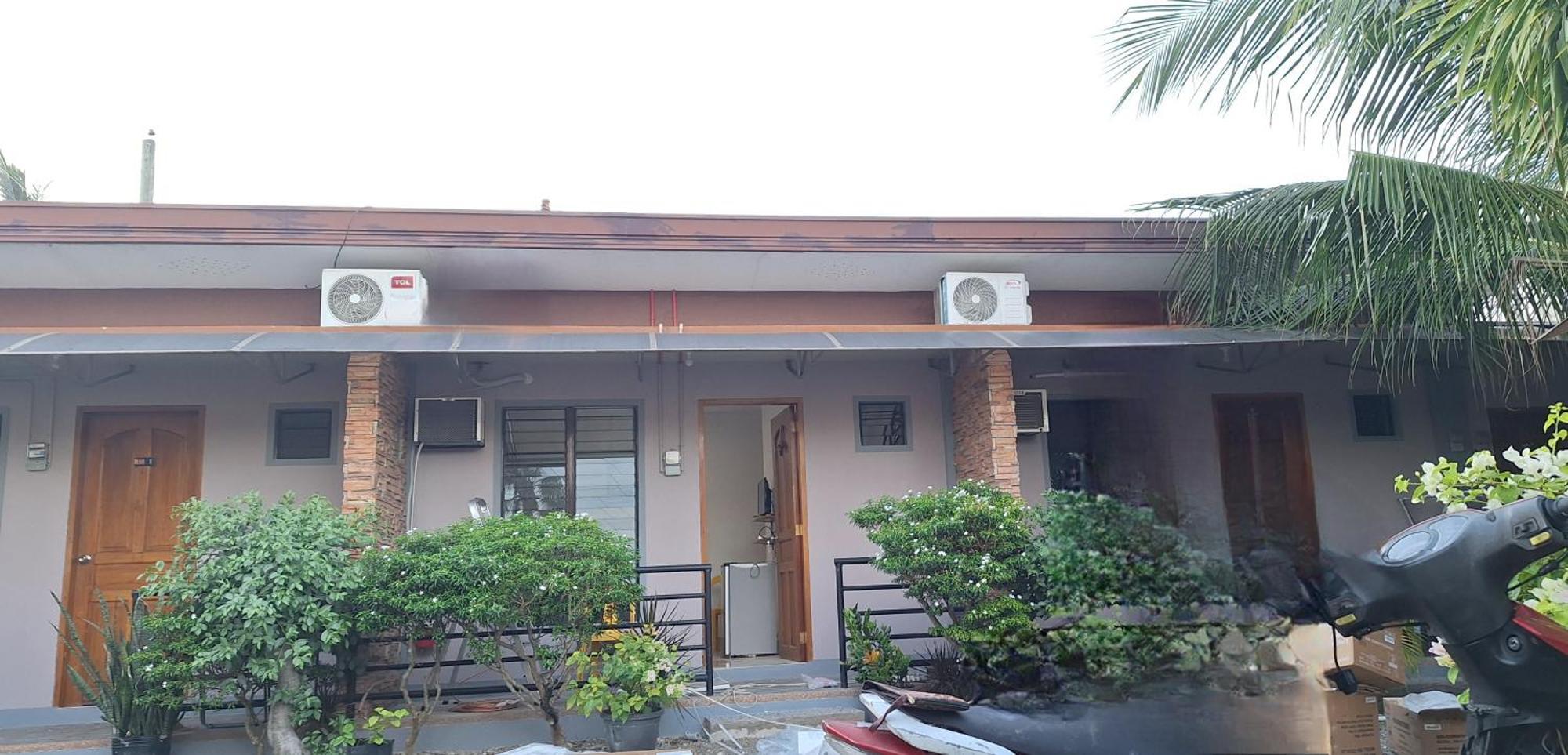 Casa Oeste Moalboal Exterior photo